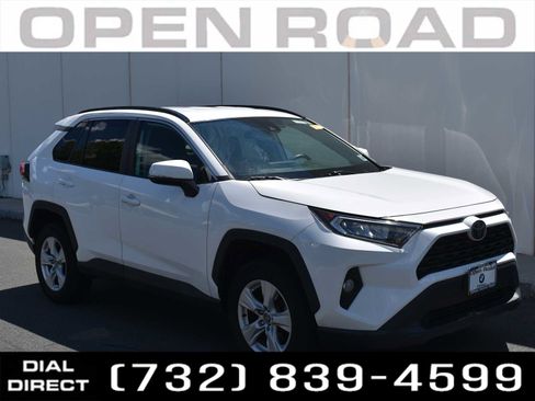Used 2021 Toyota RAV4 XLE AWD/4WD image 1