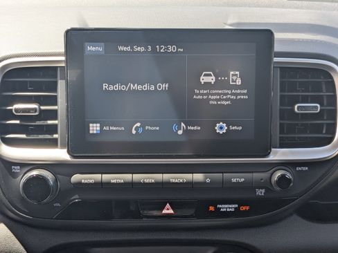 New 2025 Hyundai Venue SE image 14