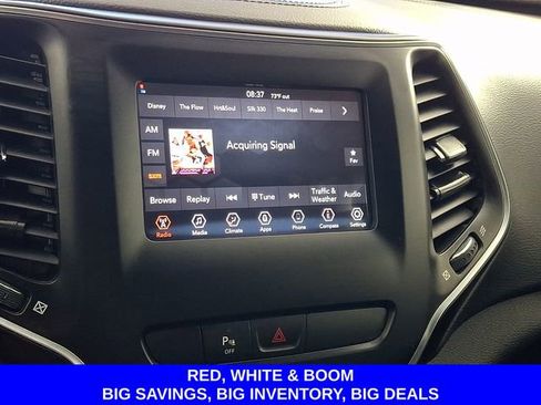 Used 2020 Jeep Cherokee Latitude Plus FWD image 20