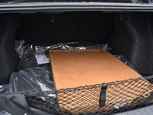 New 2025 Nissan Versa SR w/ Trunk Package image 22