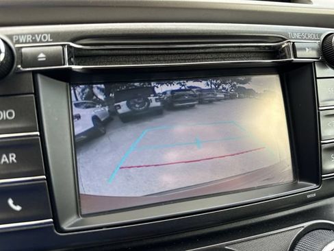 Used 2015 Toyota RAV4 LE FWD image 17