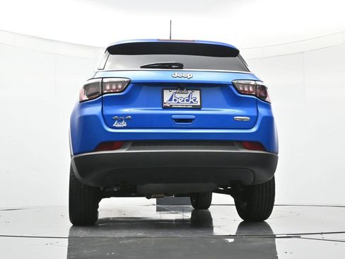 Used 2024 Jeep Compass Latitude AWD/4WD image 40