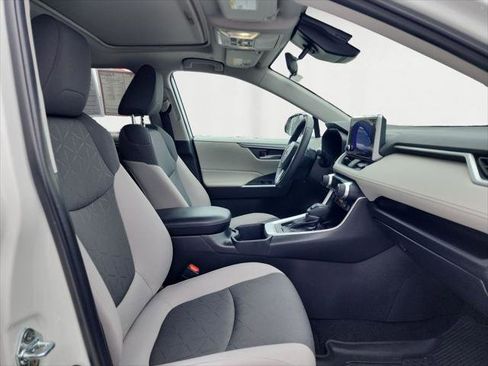 Certified 2023 Toyota RAV4 XLE w/ Convenience Package image 15