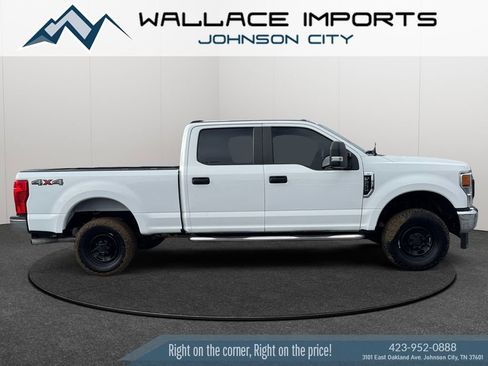 Used 2022 Ford F250 XL w/ Power Equipment Group image 6