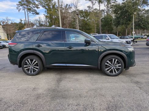 Certified 2024 Nissan Pathfinder Platinum w/ Cargo Package image 3