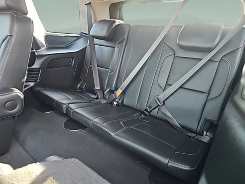 Used 2020 Chevrolet Tahoe LT image 34