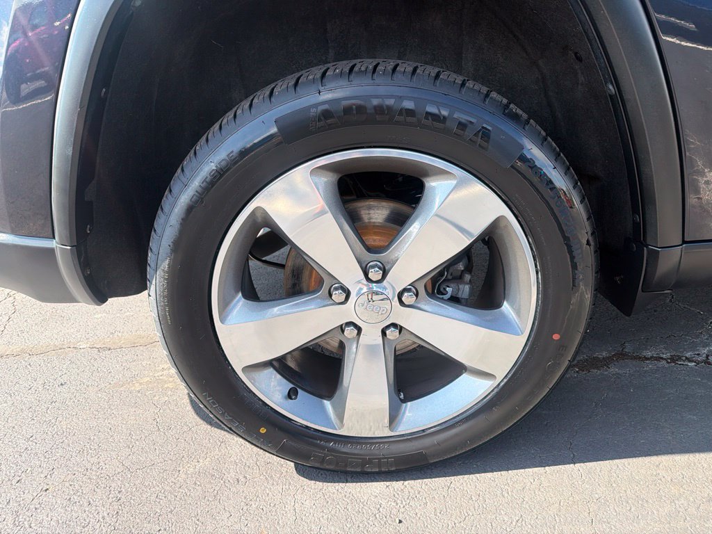 Used 2015 Jeep Grand Cherokee Limited AWD/4WD image 12