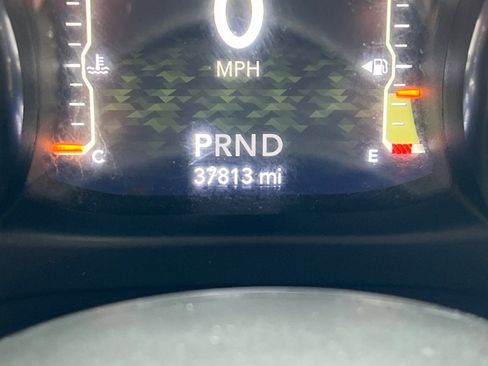 Used 2022 Jeep Wrangler Unlimited Sahara image 26