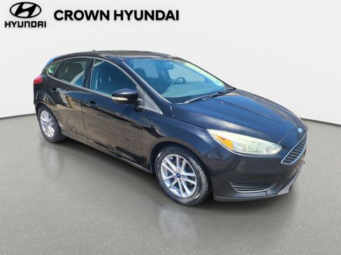 Used 2016 Ford Focus SE image 3
