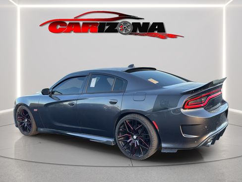 Used 2016 Dodge Charger R/T Scat Pack w/ Technology Group RWD image 9