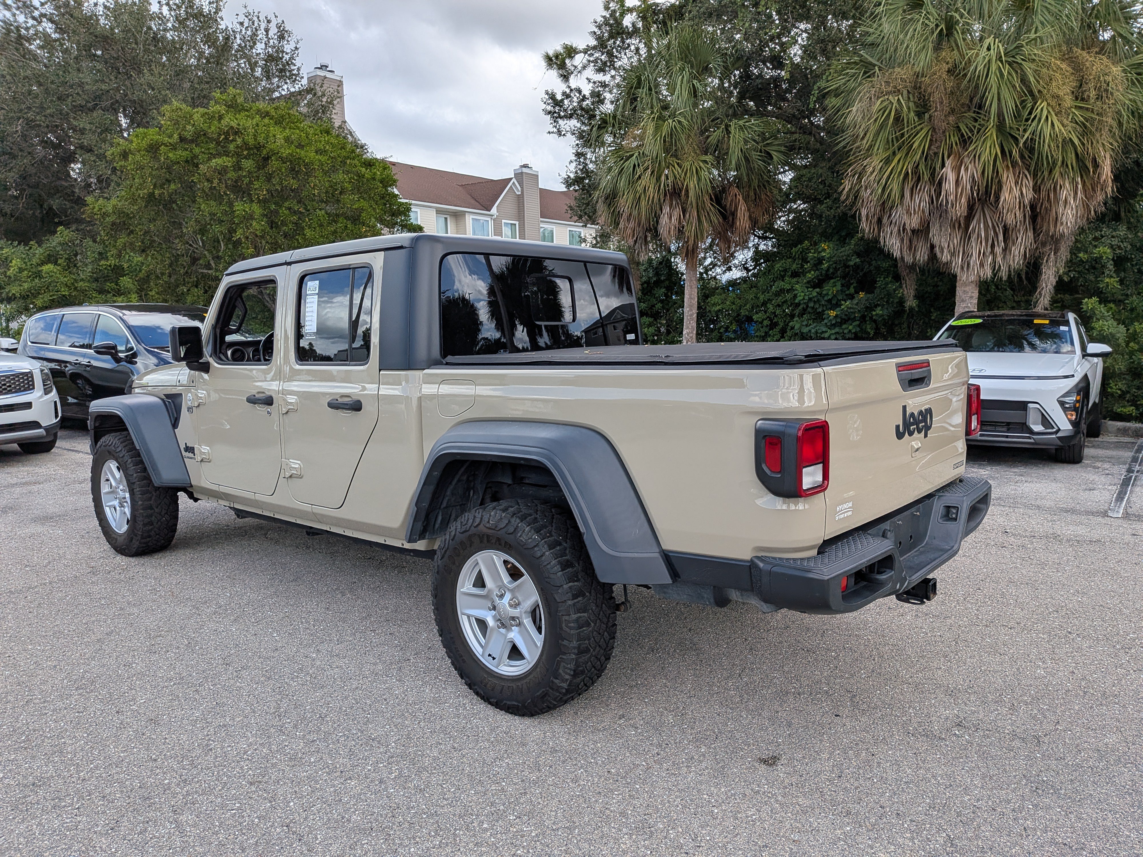 Used 2020 Jeep Gladiator Sport w/ Quick Order Package 24S AWD/4WD image 6