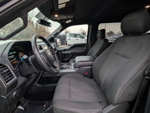 Used 2016 Ford F150 XLT w/ Equipment Group 302A Luxury image 11