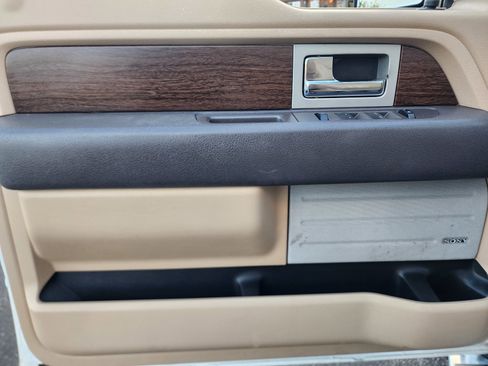 Used 2014 Ford F150 Lariat w/ Equipment Group 502A Luxury image 22