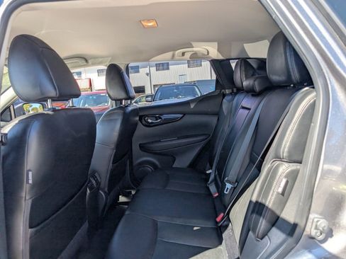 Used 2022 Nissan Rogue Sport SL image 12