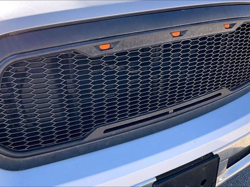 Used 2017 RAM 1500 Classic SLT image 32