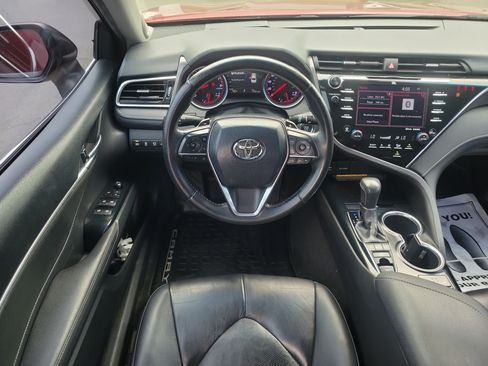 Used 2018 Toyota Camry XSE w/ Audio Package FWD image 9