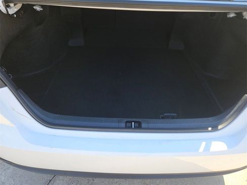 Used 2025 Toyota Camry SE image 24