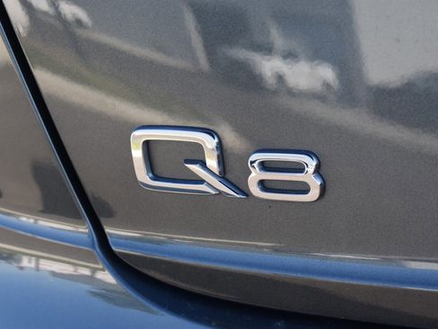 Used 2021 Audi Q8 Premium Plus w/ Premium Plus Package AWD/4WD image 13