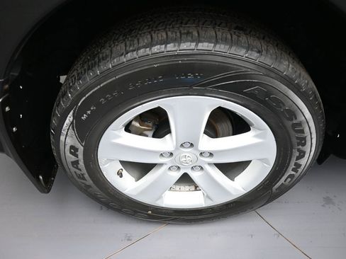 Used 2013 Toyota RAV4 XLE AWD/4WD image 12
