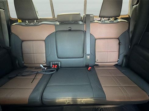 Used 2025 Chevrolet Silverado 2500 High Country w/ High Country Premium Package AWD/4WD image 20