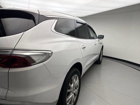 Used 2023 Buick Enclave Essence w/ Experience Buick Package image 5