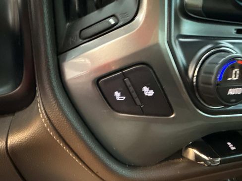 Used 2014 Chevrolet Silverado 1500 LTZ Z71 image 33