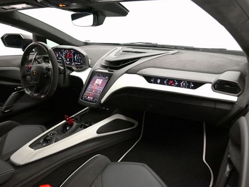 Used 2024 Lamborghini Revuelto AWD/4WD image 20