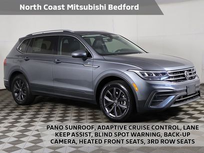 Used 2023 Volkswagen Tiguan SE w/ Panoramic Sunroof Package