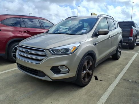 Used 2018 Ford Escape SEL AWD/4WD image 4