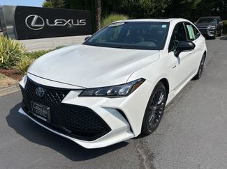 Used 2020 Toyota Avalon XSE image 1