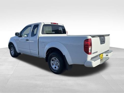 Used 2019 Nissan Frontier S RWD image 5