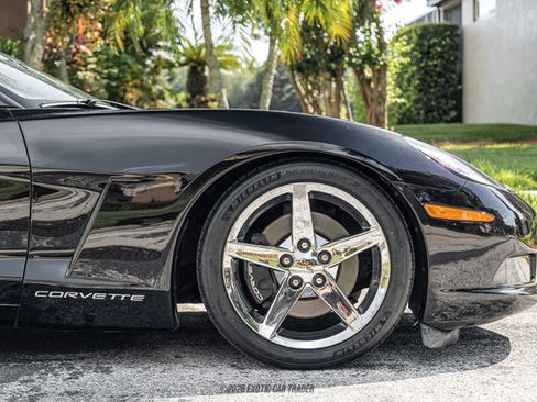 Used 2008 Chevrolet Corvette Coupe w/ Preferred Equipment Group RWD image 11
