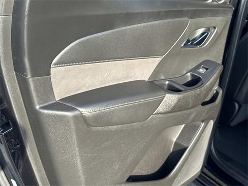 Used 2022 Chevrolet Traverse High Country image 23