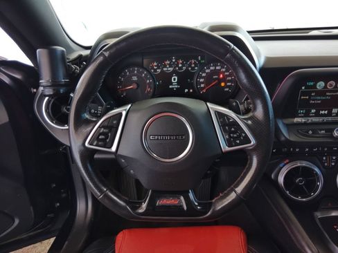 Used 2016 Chevrolet Camaro SS RWD image 22