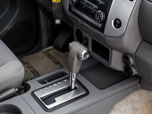 Used 2018 Nissan Frontier SV RWD image 18