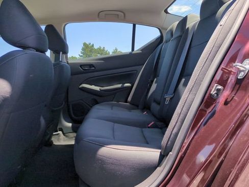 Used 2024 Nissan Altima 2.5 SV FWD image 28