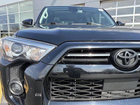 Used 2021 Toyota 4Runner SR5 Premium w/ Moonroof Package image 24