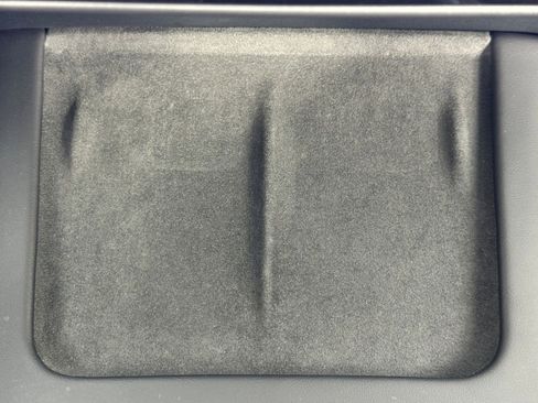 Used 2024 Tesla Model Y Performance image 36