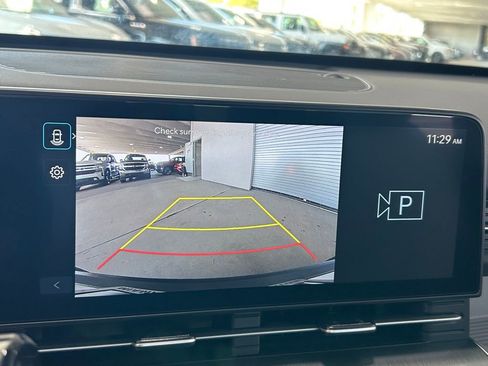 Used 2024 Hyundai Kona SE image 17