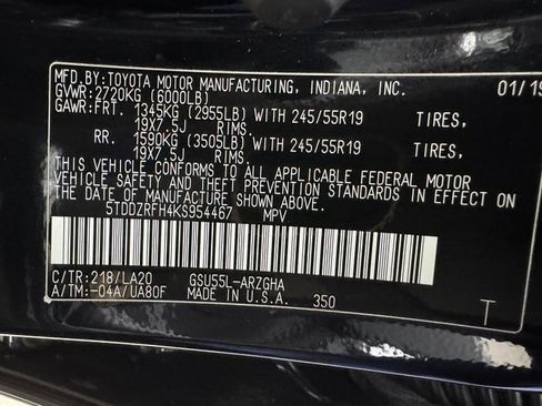 Used 2019 Toyota Highlander AWD V6 image 29