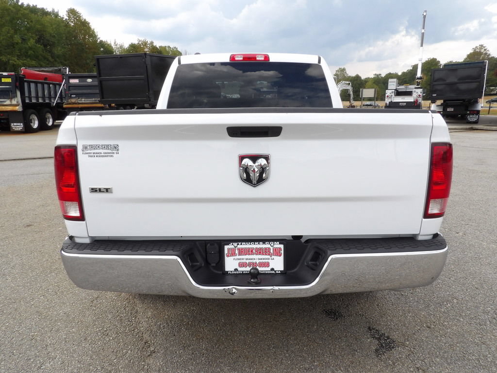 Used 2022 RAM 1500 Classic SLT RWD image 6
