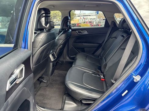 Certified 2023 Kia Sportage EX AWD/4WD image 18