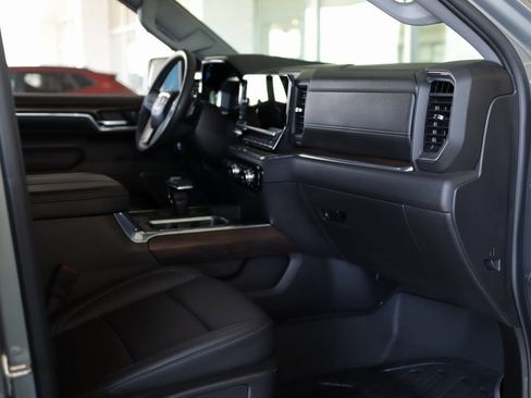 Used 2024 GMC Sierra 1500 SLT w/ SLT Premium Plus Package image 34