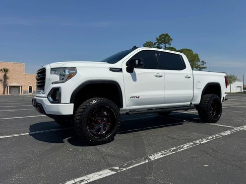 Used 2019 GMC Sierra 1500 AT4 w/ Technology Package image 2
