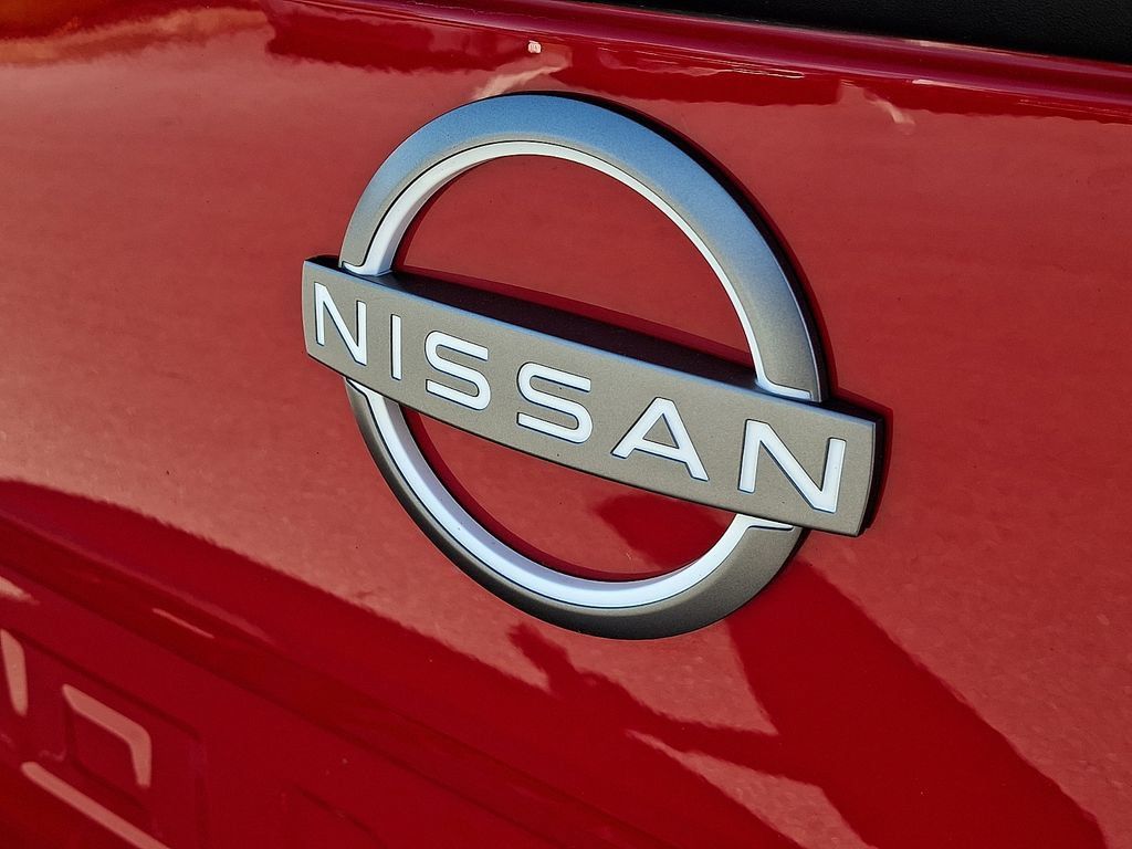 Used 2024 Nissan Frontier SV AWD/4WD image 30