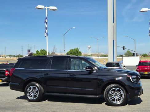 Certified 2025 Ford Expedition Max Active image 3