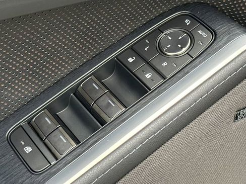 Used 2024 Lexus GX 550 w/ Accessory Package (Z1) AWD/4WD image 21