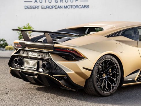 Used 2023 Lamborghini Huracan Tecnica image 7