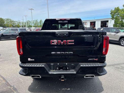 Used 2024 GMC Sierra 1500 AT4 w/ Technology Package AWD/4WD image 5