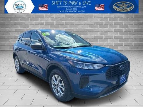 Certified 2023 Ford Escape Active AWD/4WD image 1